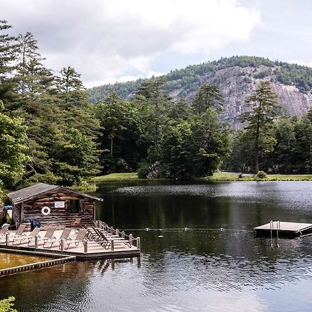 High Hampton Resort Кешиърс Екстериор снимка